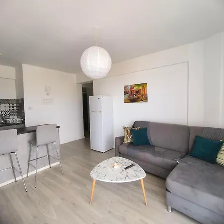 Apartment Sunorama Garden - Seaview Larnaca